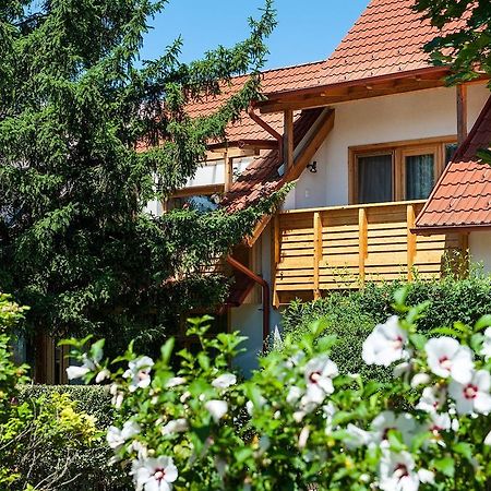 Alina Apartmanhaz Hévíz Exterior foto