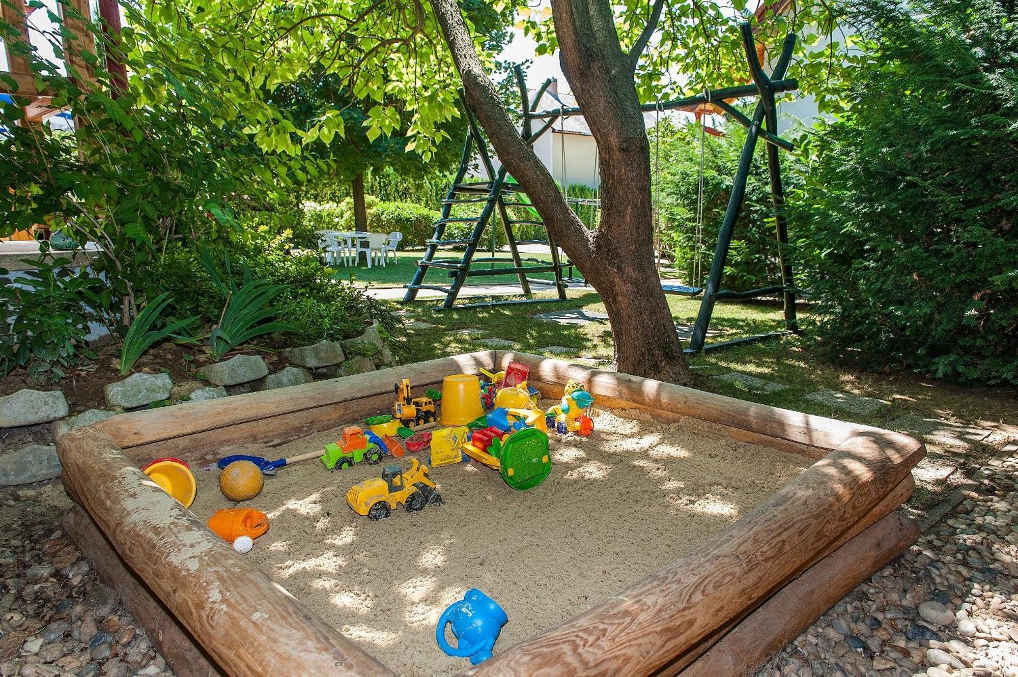 Alina Apartmanhaz Hévíz Exterior foto