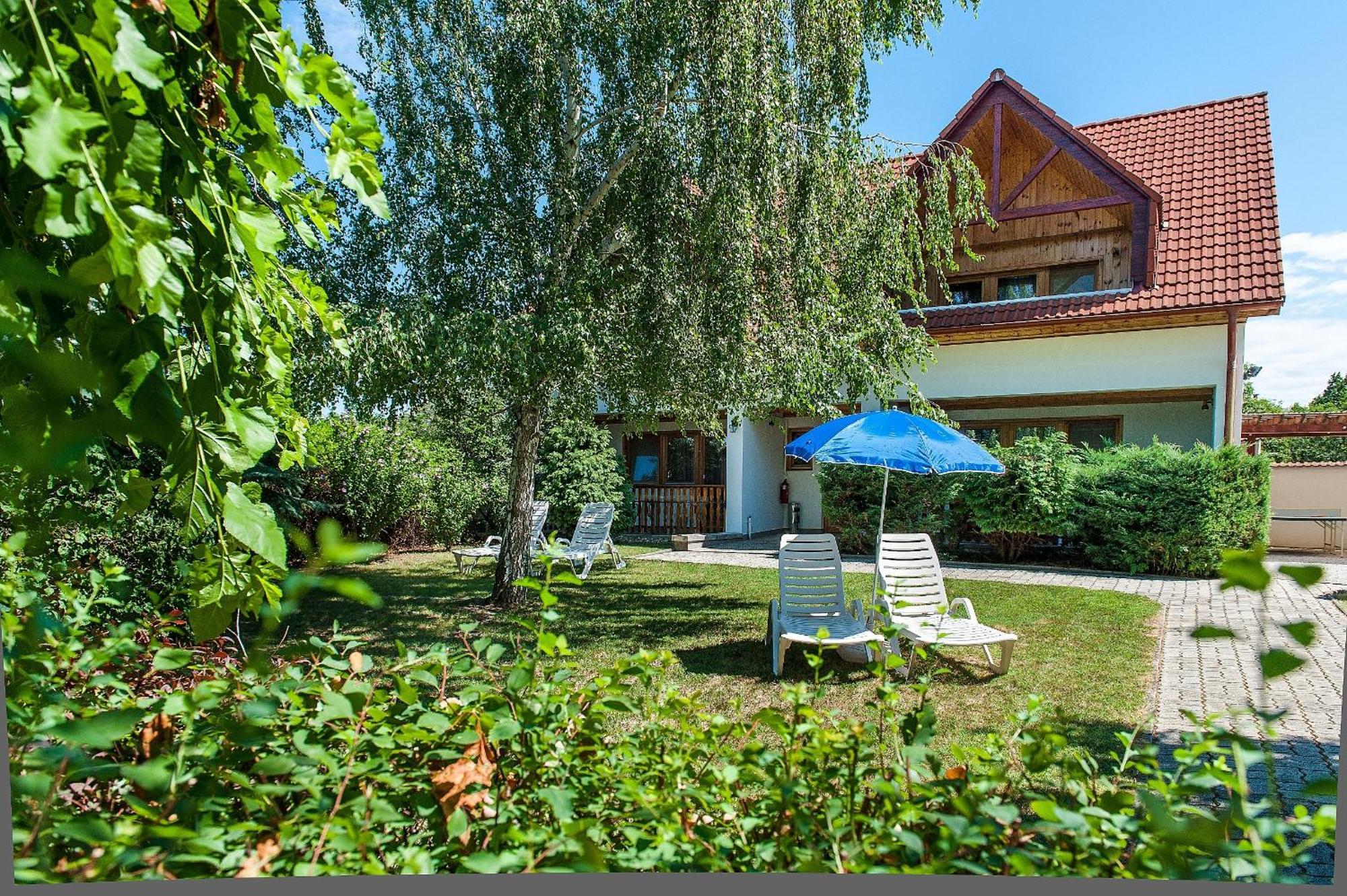 Alina Apartmanhaz Hévíz Exterior foto