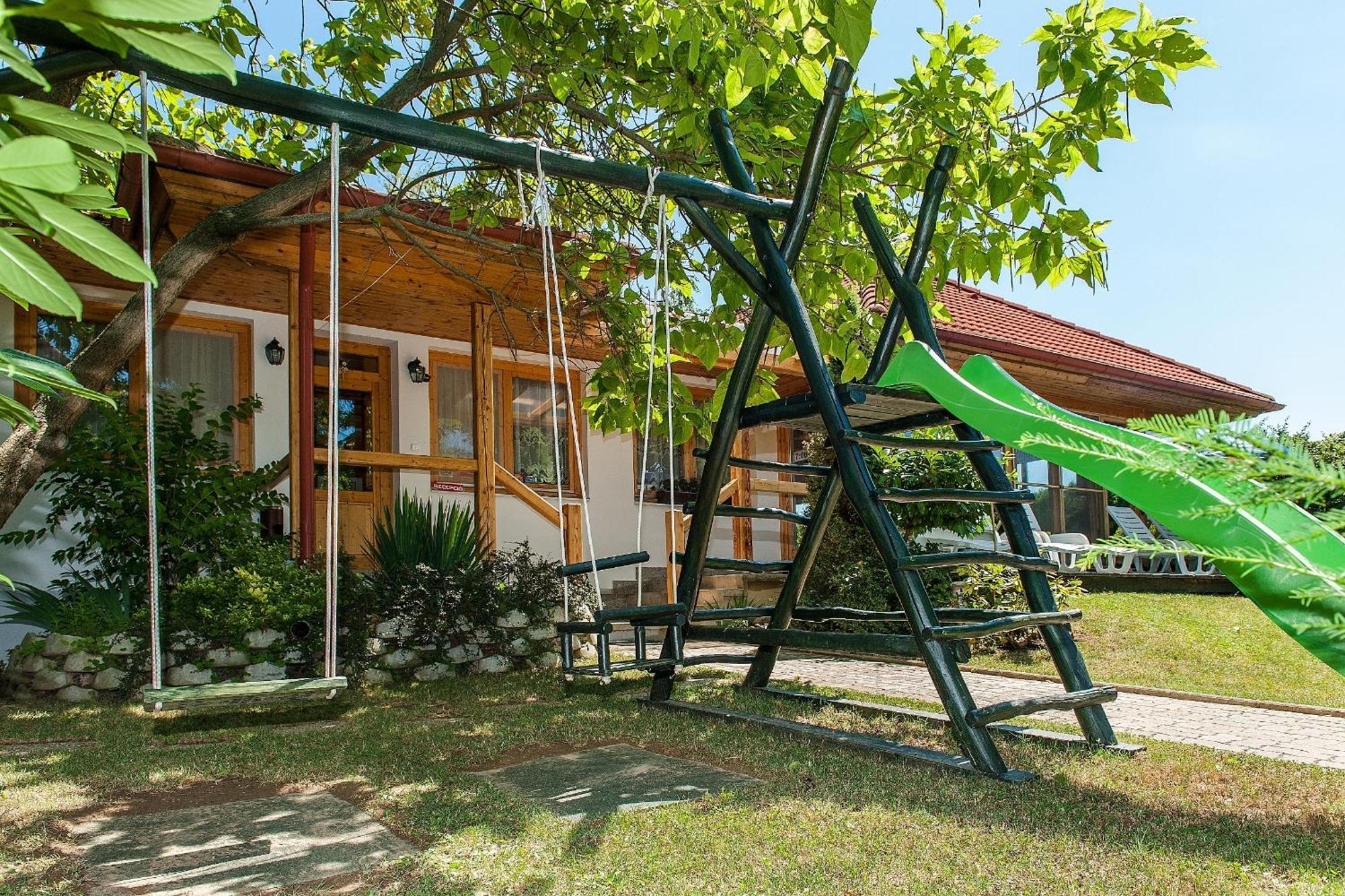 Alina Apartmanhaz Hévíz Exterior foto