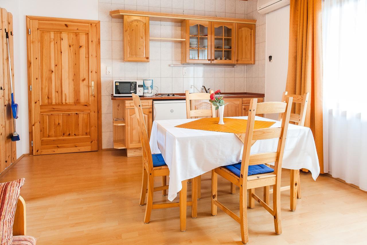 Alina Apartmanhaz Hévíz Exterior foto